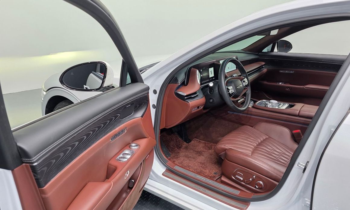 Genesis G90 2023