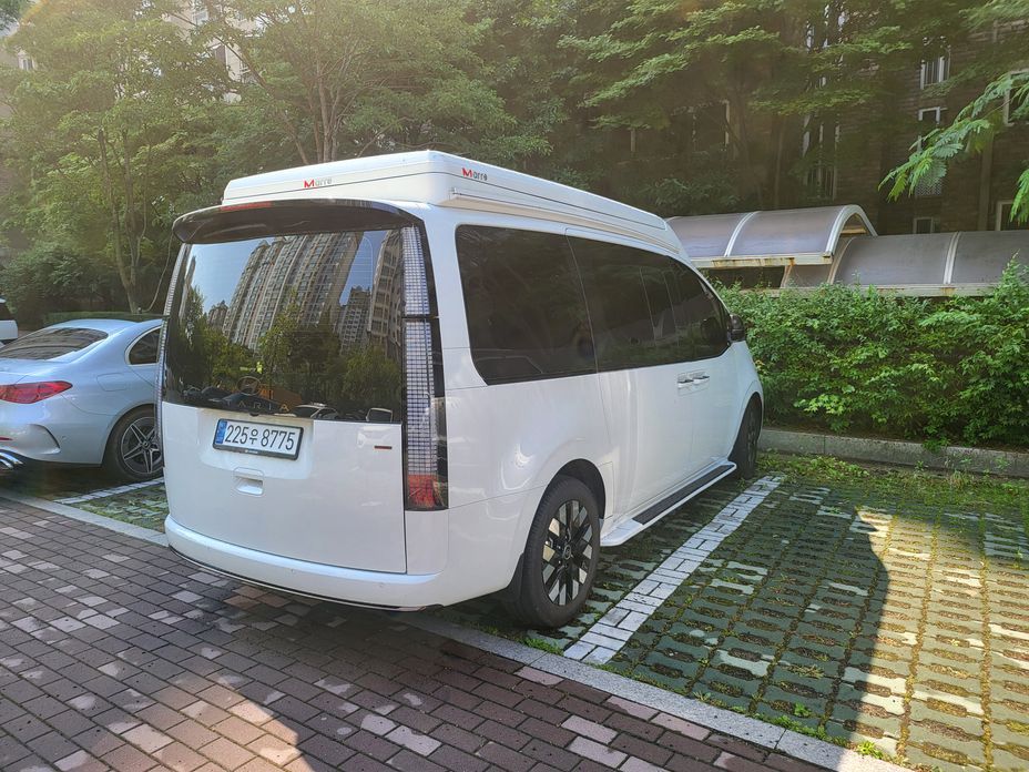 Hyundai Staria 2025