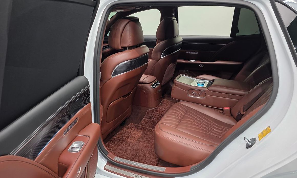 Genesis G90 2023