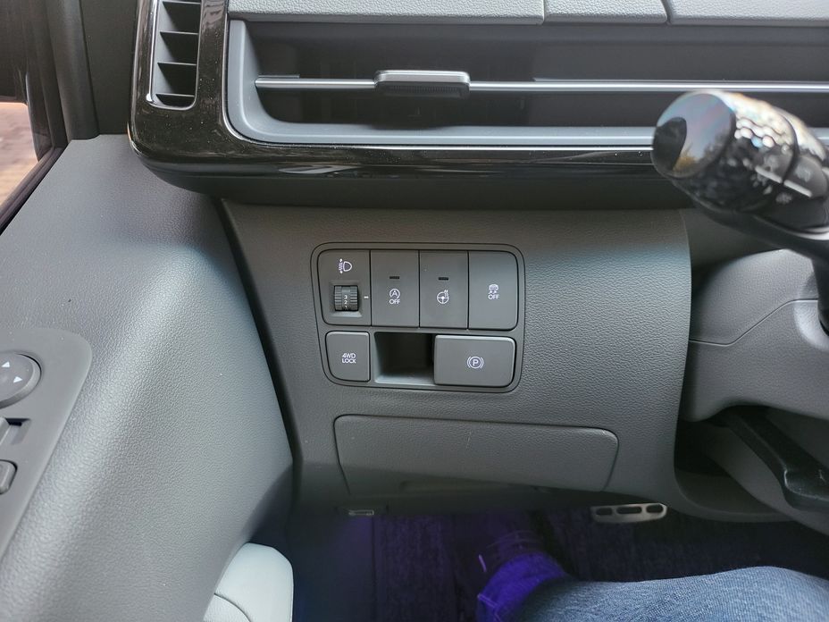 Hyundai Staria 2025