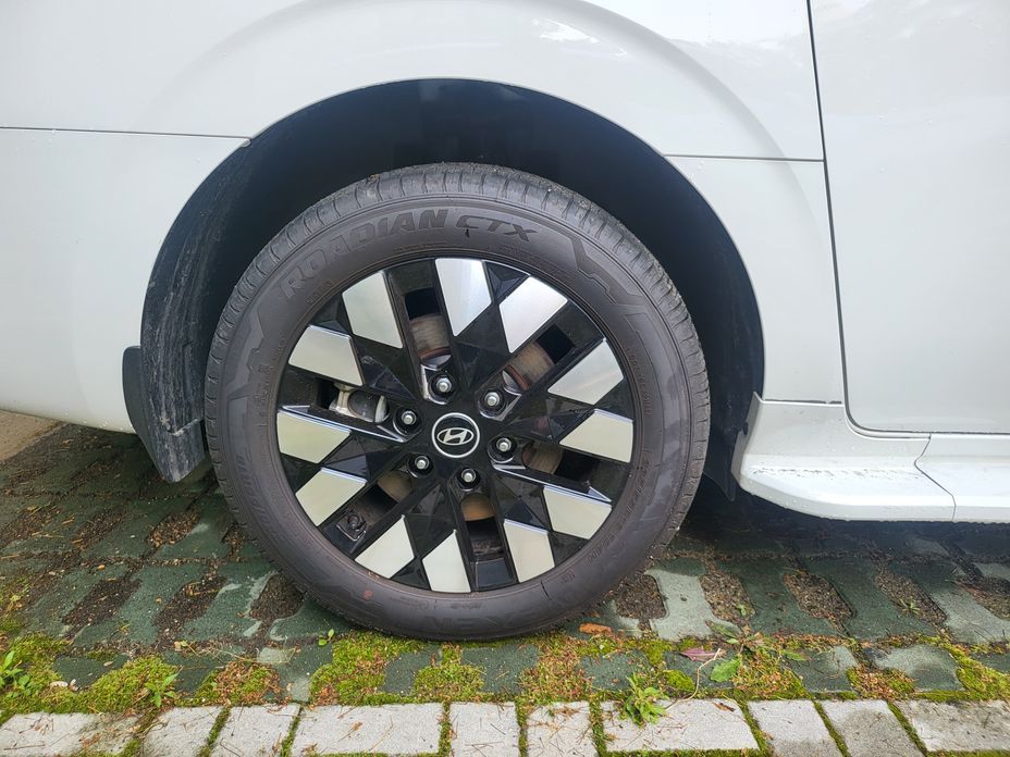 Hyundai Staria 2025