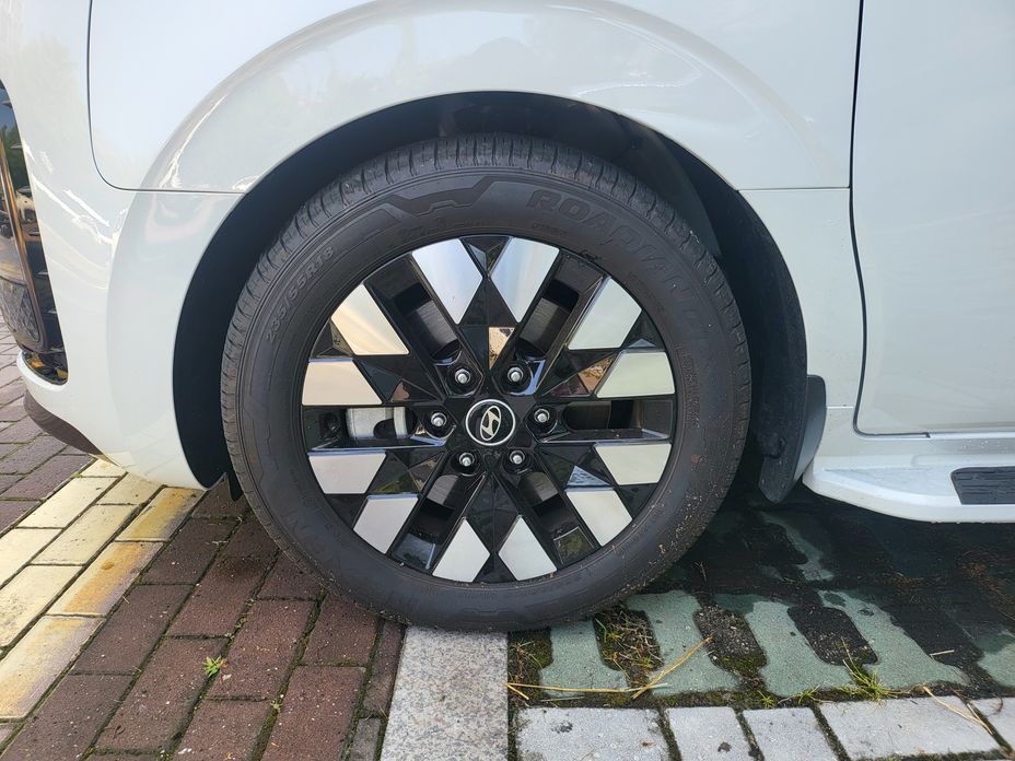 Hyundai Staria 2025