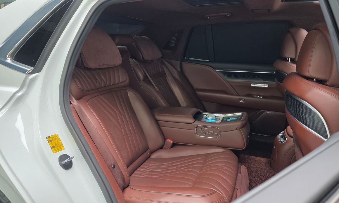 Genesis G90 2023