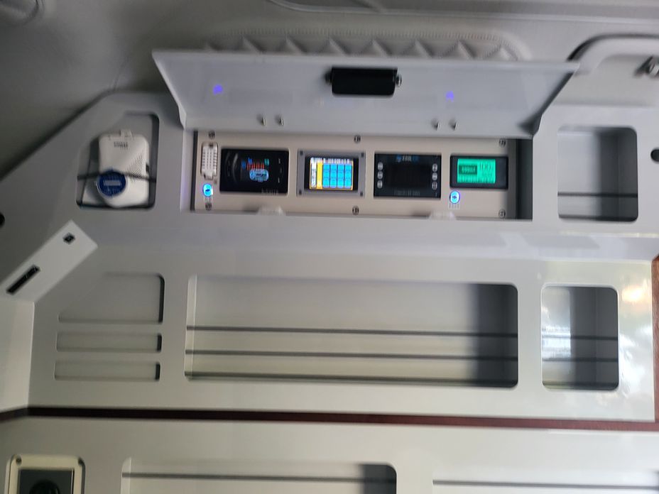 Hyundai Staria 2025