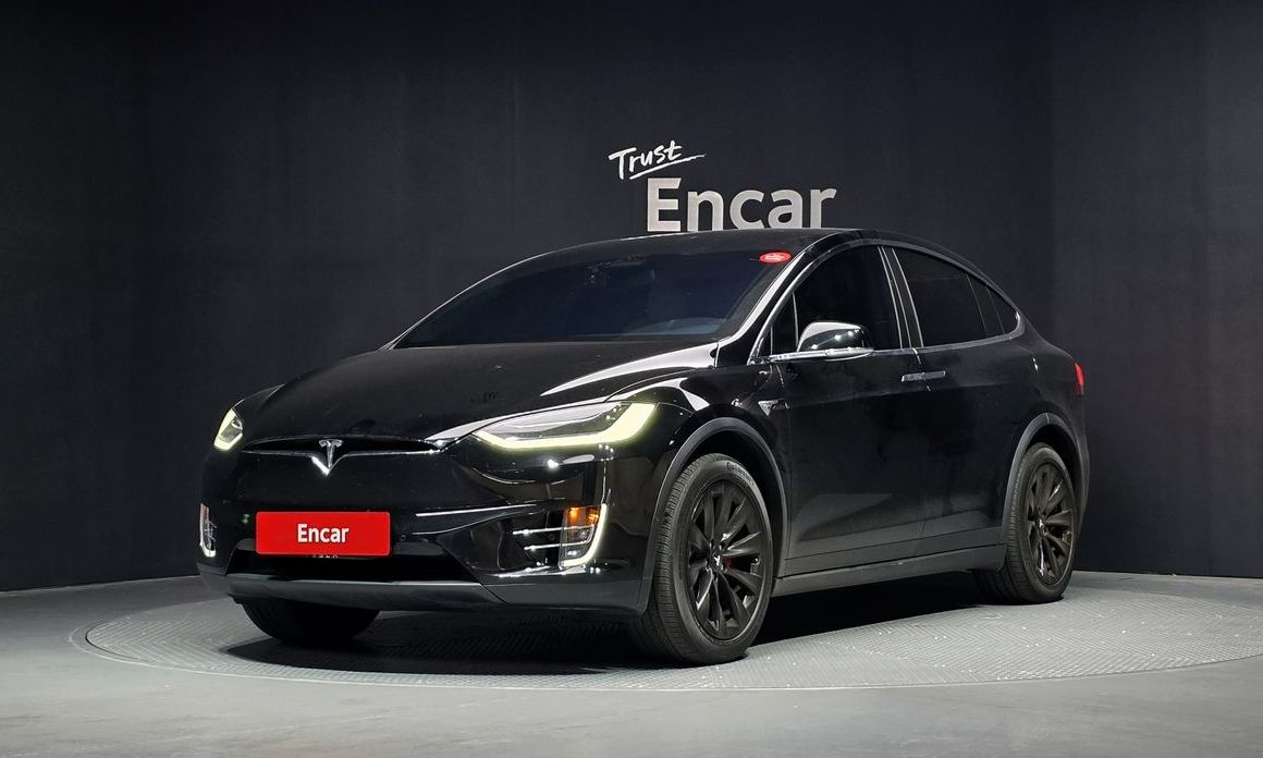 Tesla Model X 2020