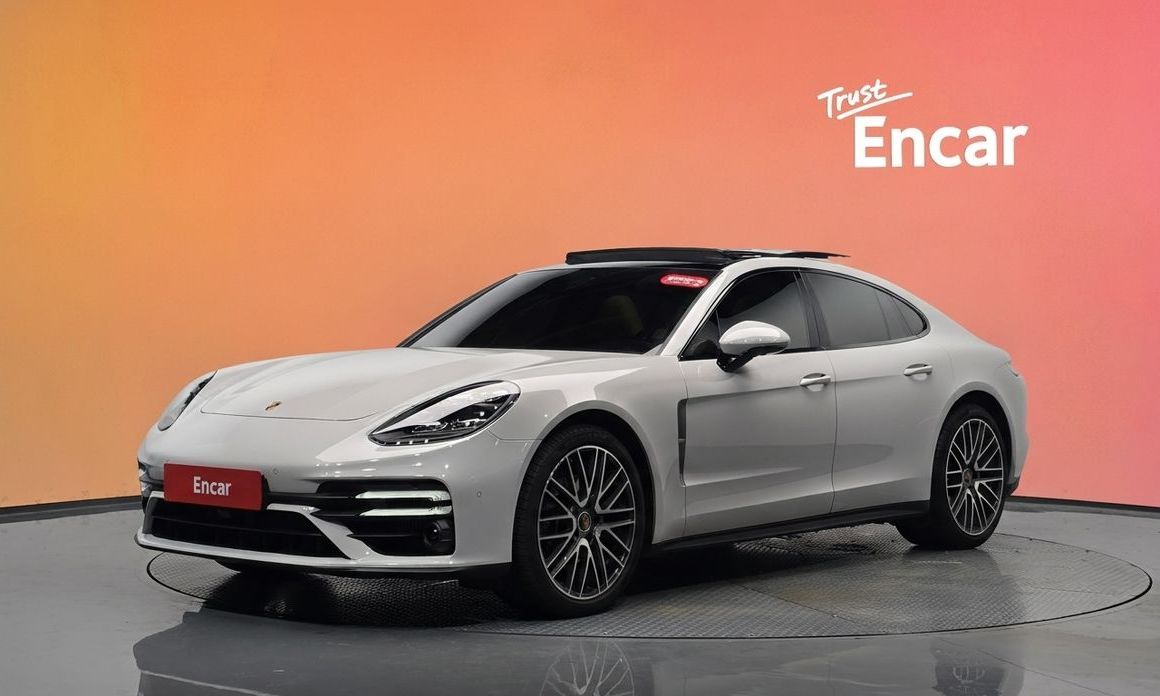 Porsche Panamera 2022