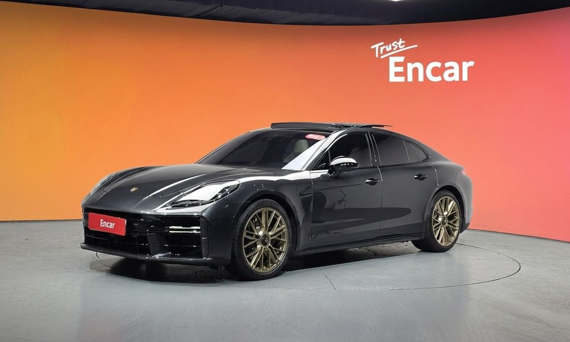 Porsche Panamera 2025
