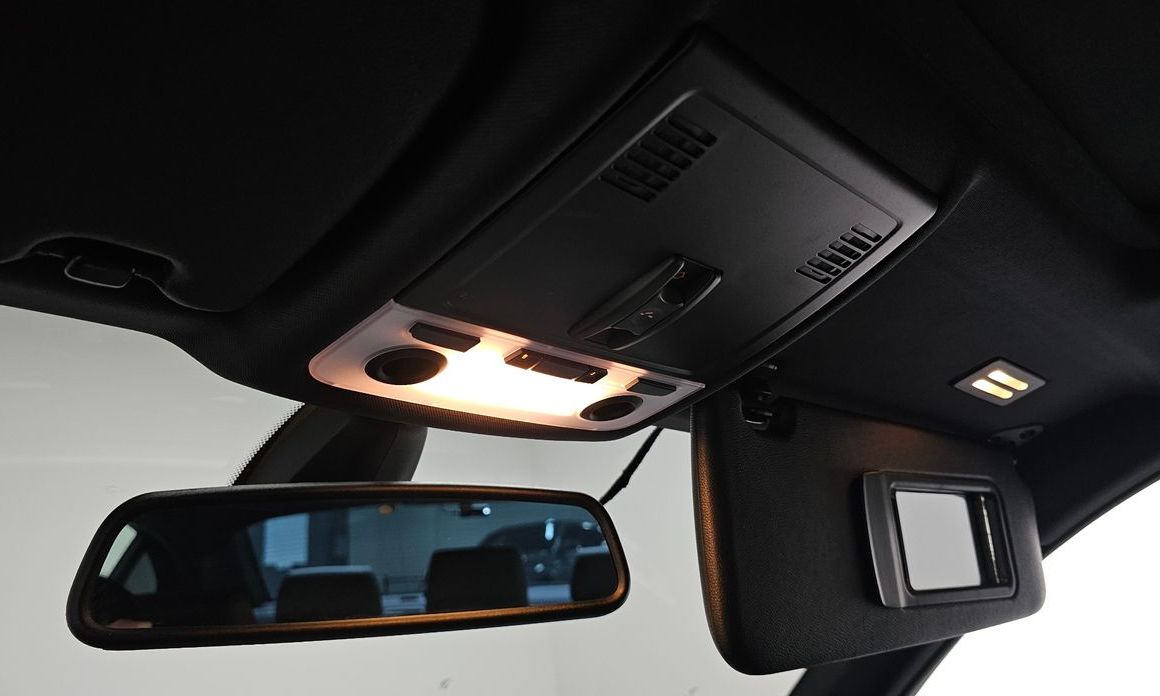 BMW 3-Series 2011