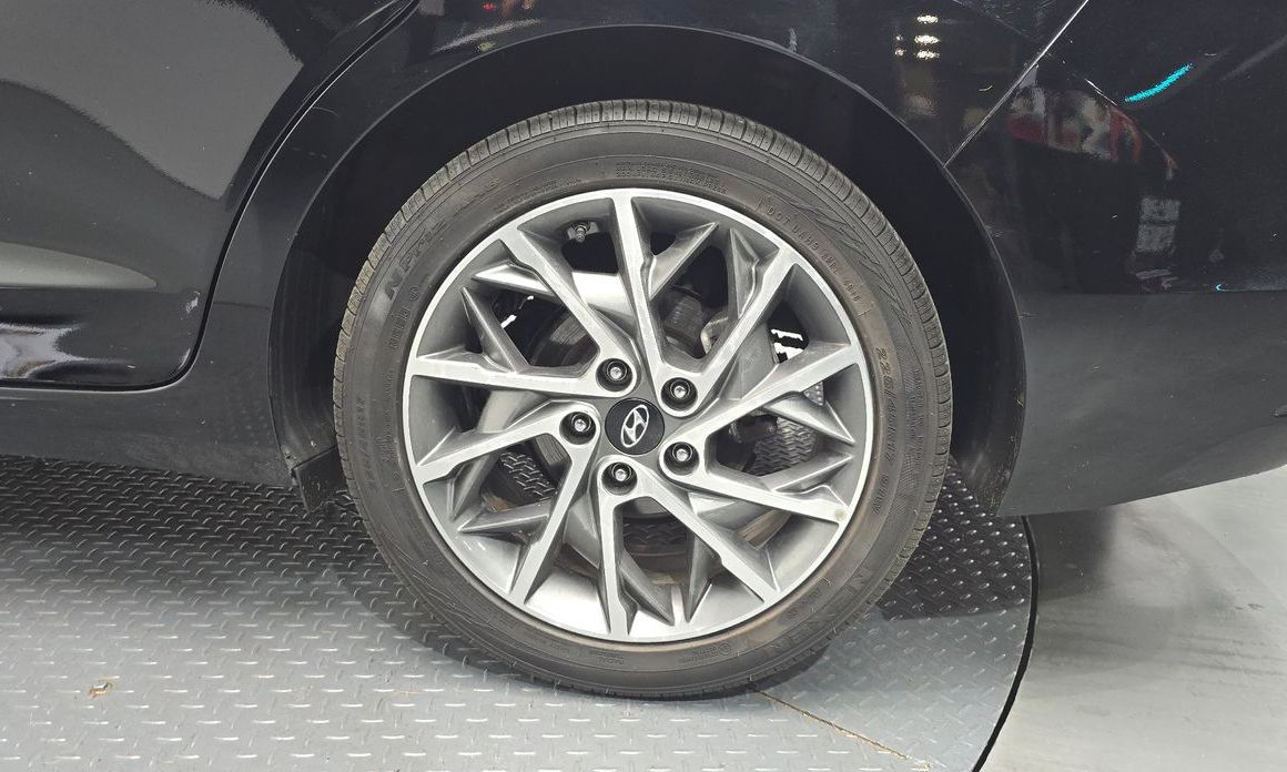 Hyundai AVANTE 2019