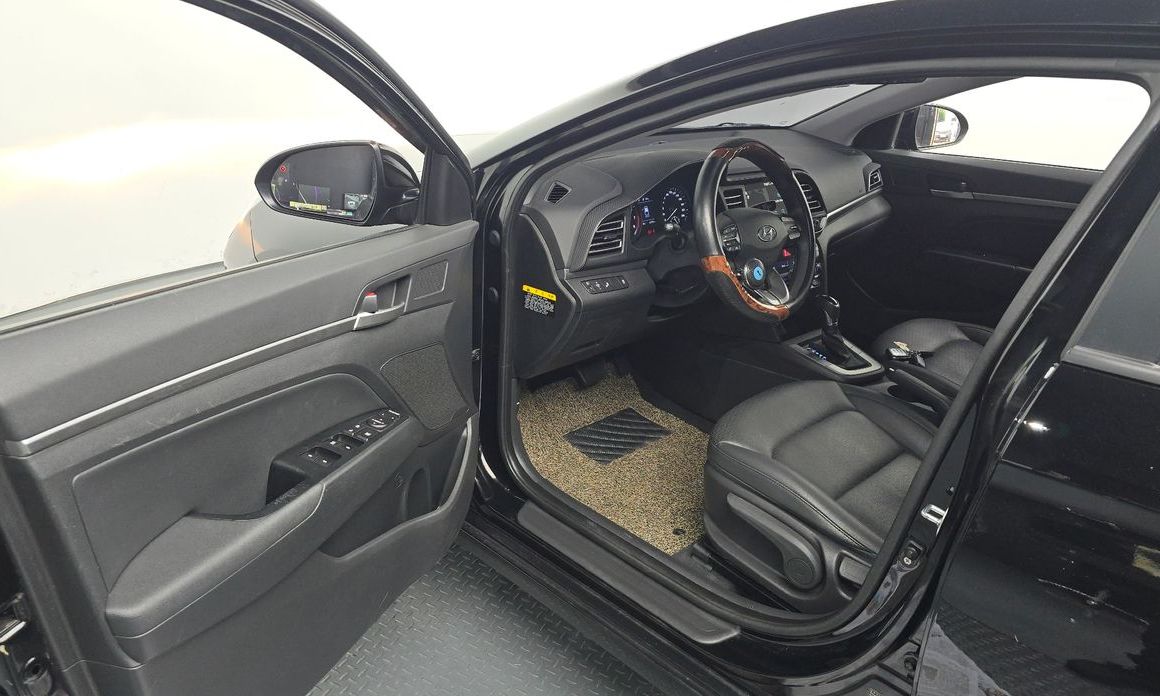 Hyundai AVANTE 2019