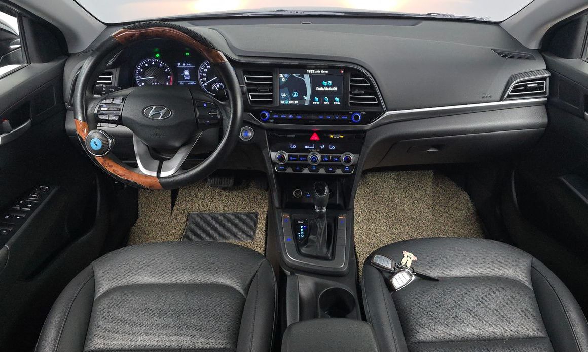 Hyundai AVANTE 2019