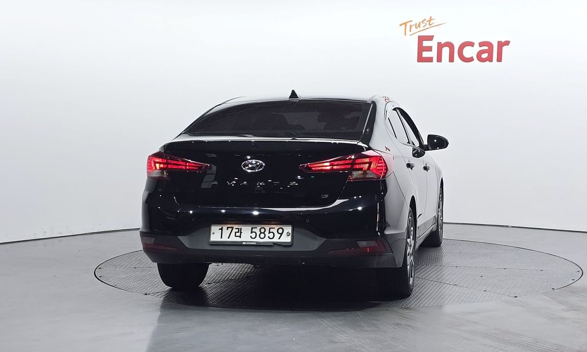 Hyundai AVANTE 2019