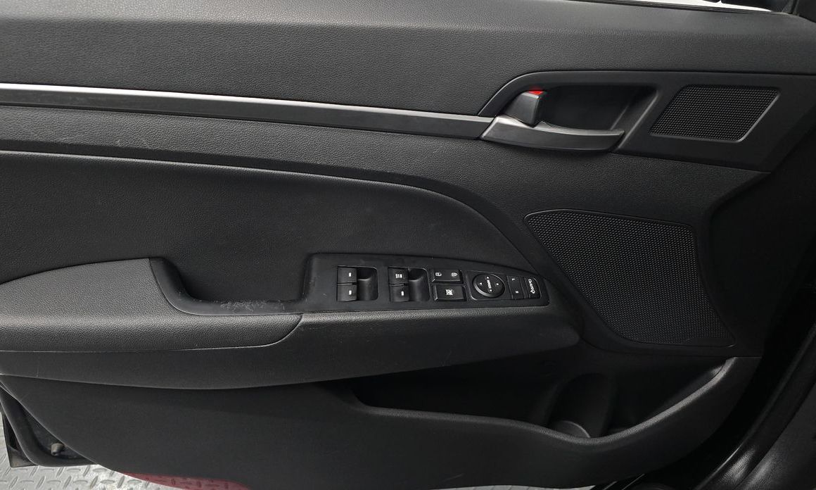 Hyundai AVANTE 2019
