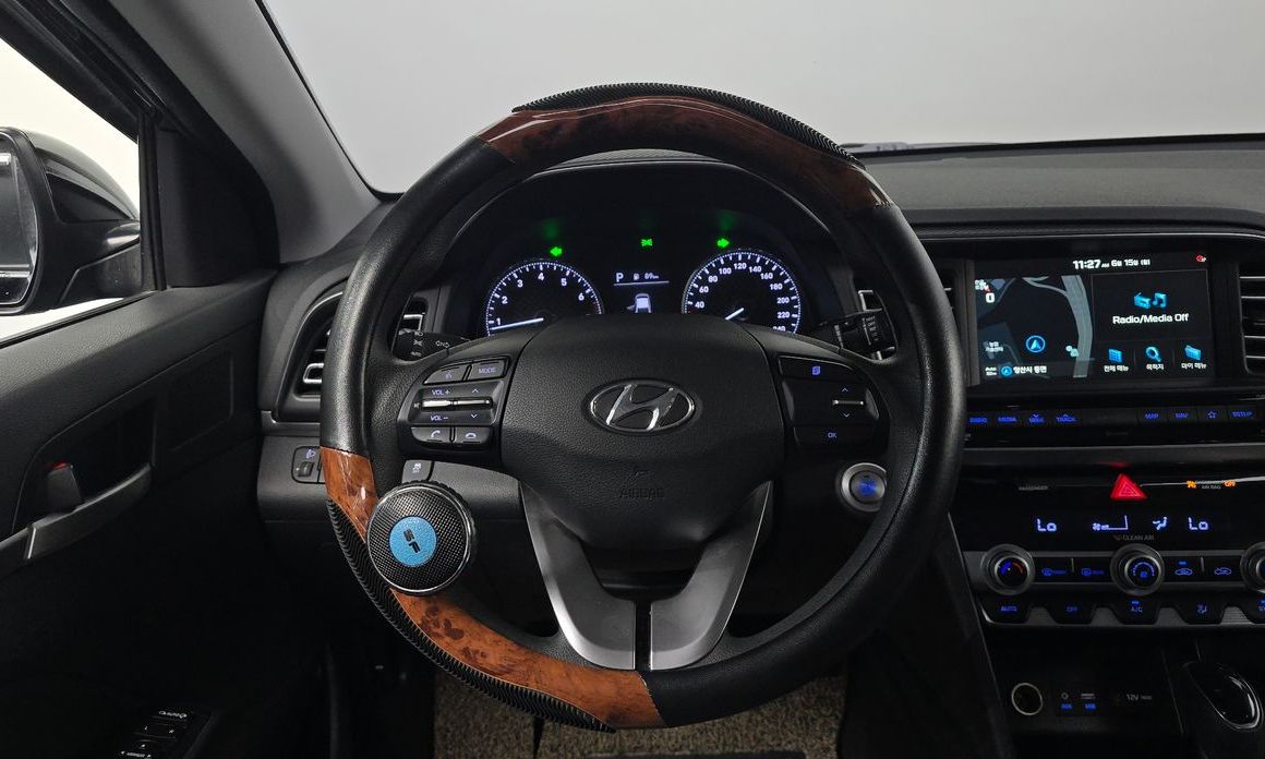 Hyundai AVANTE 2019