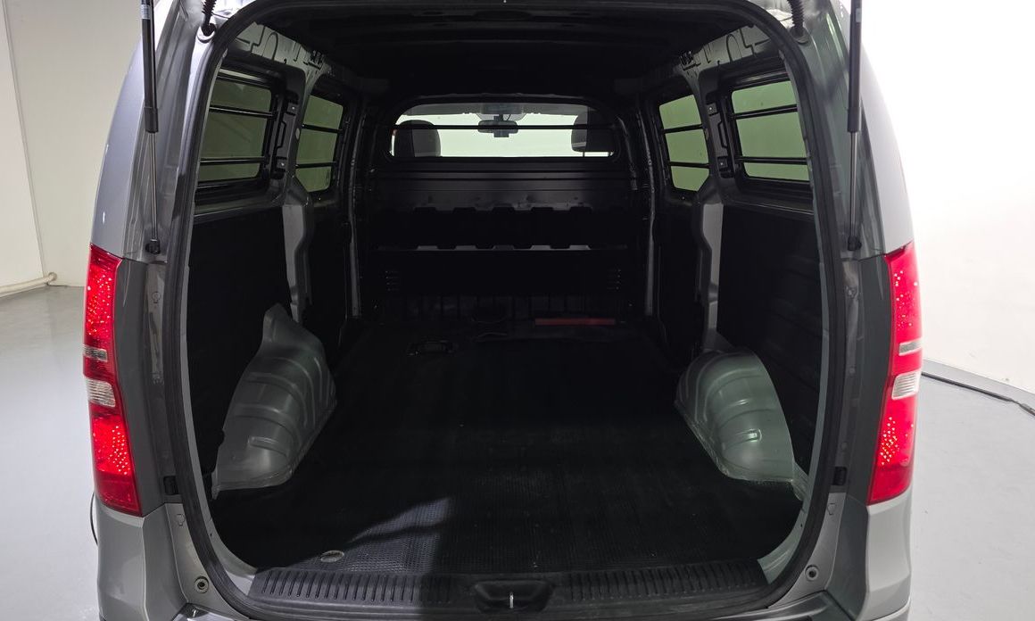 Hyundai Starex 2021