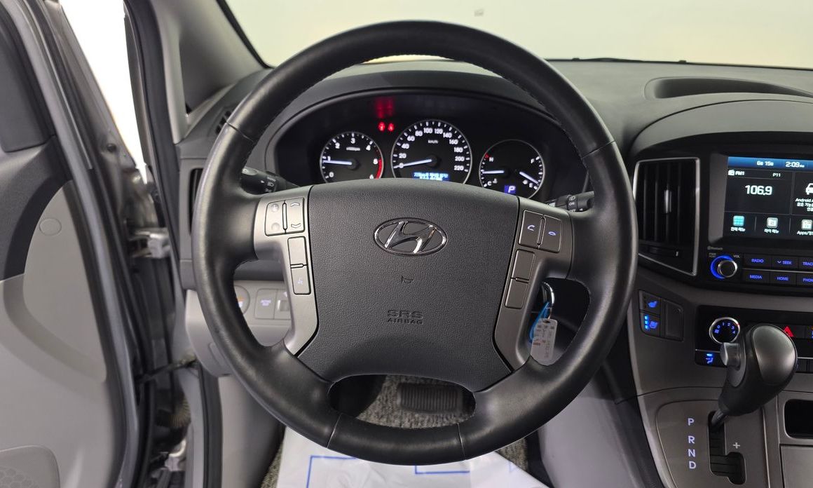 Hyundai Starex 2021