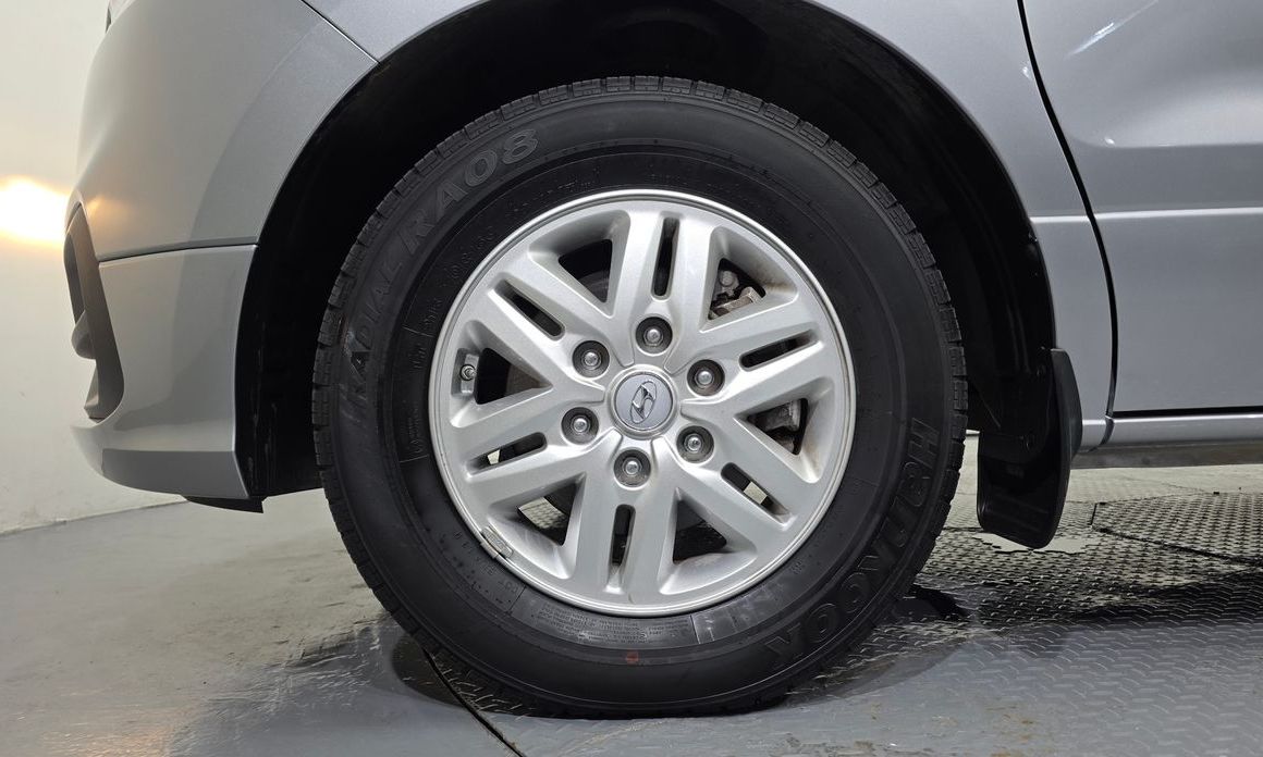 Hyundai Starex 2021