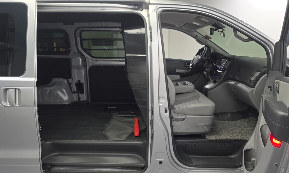 Hyundai Starex 2021