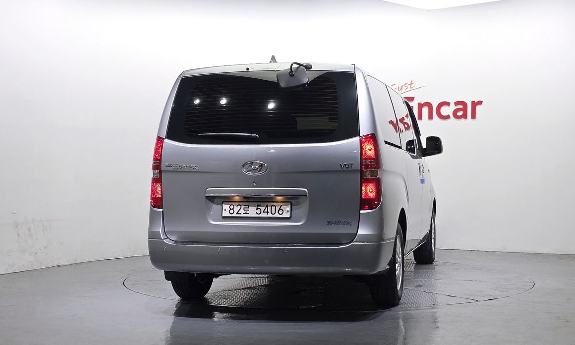 Hyundai Starex 2021