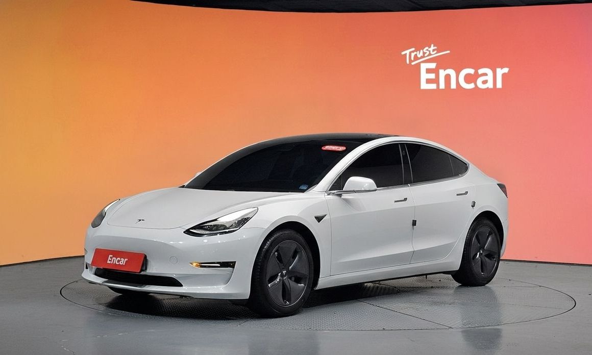 Tesla Model 3 2020