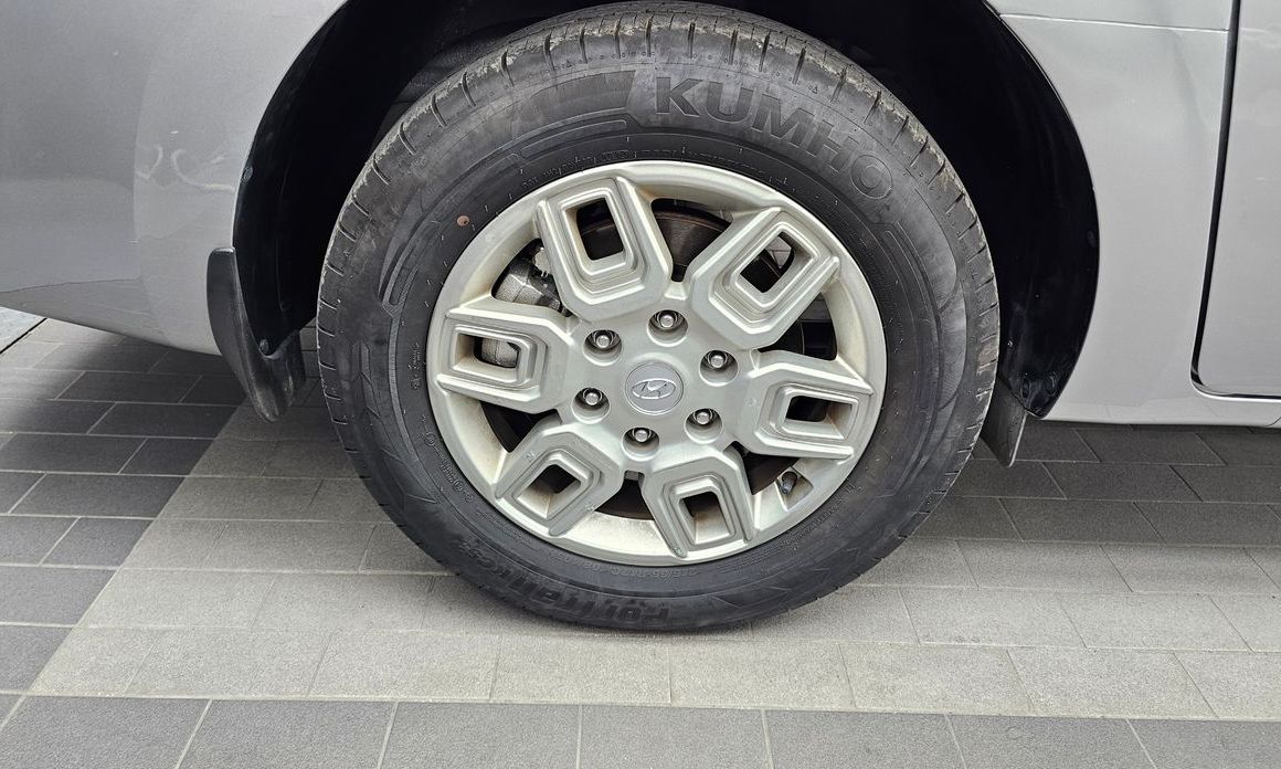 Hyundai Staria 2024
