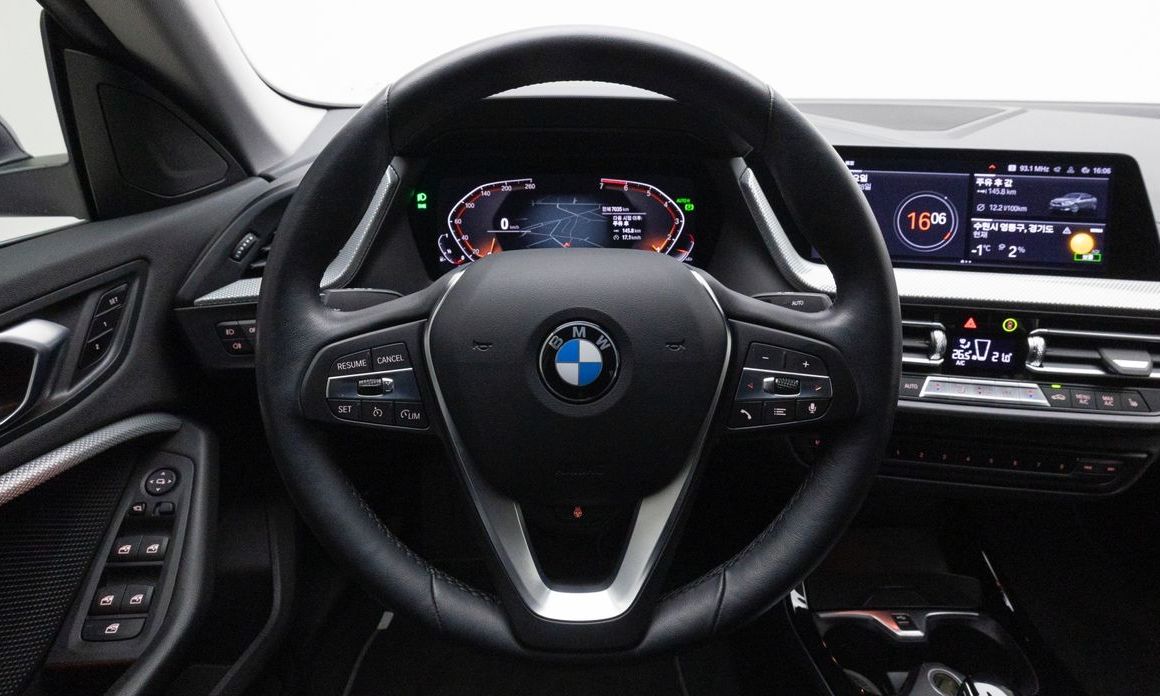 BMW 2-Series 2023