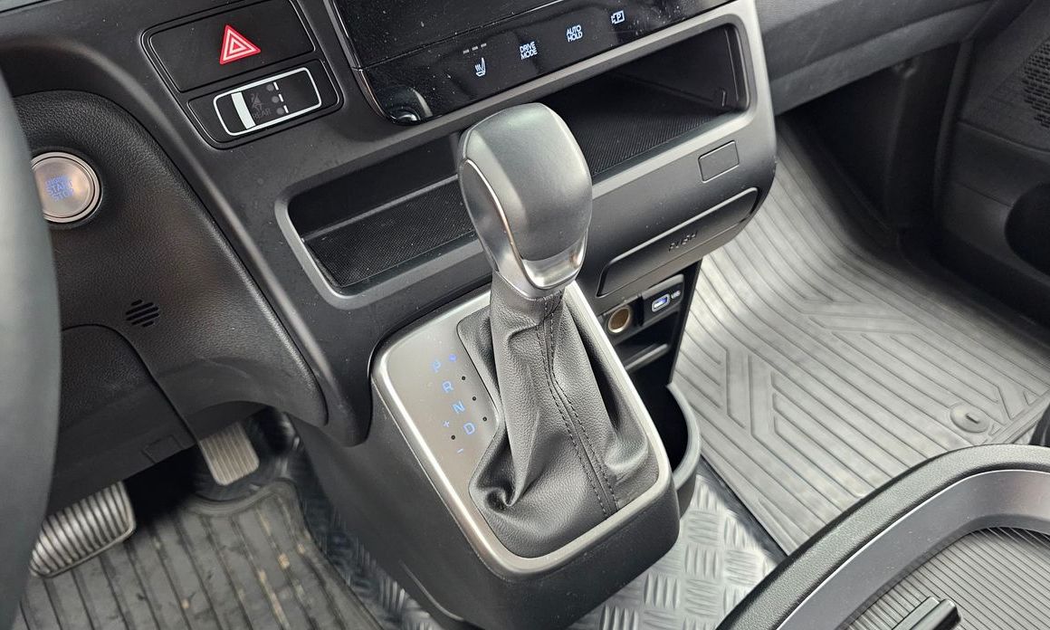 Hyundai Staria 2024