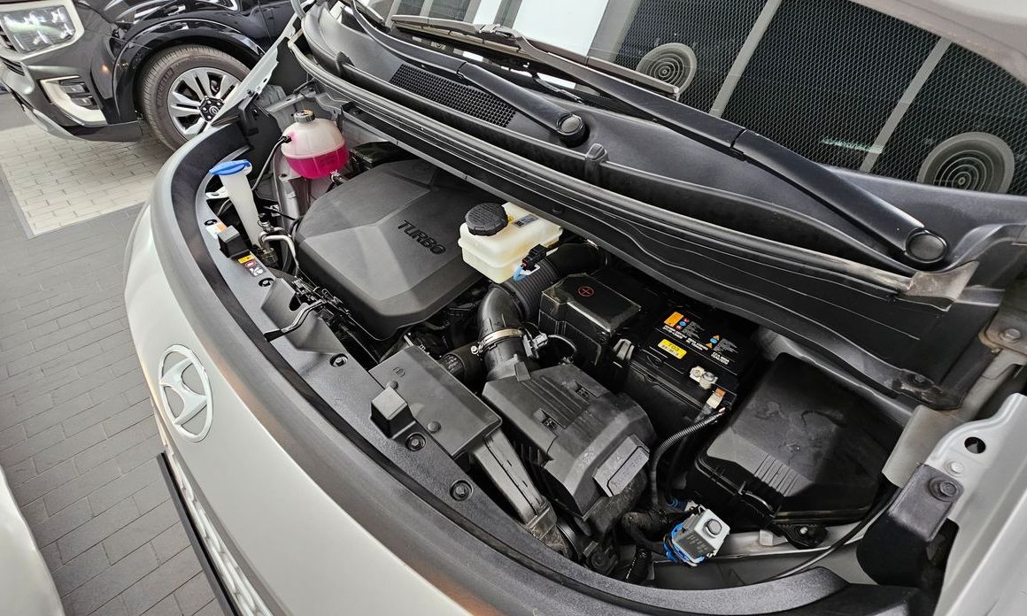 Hyundai Staria 2024