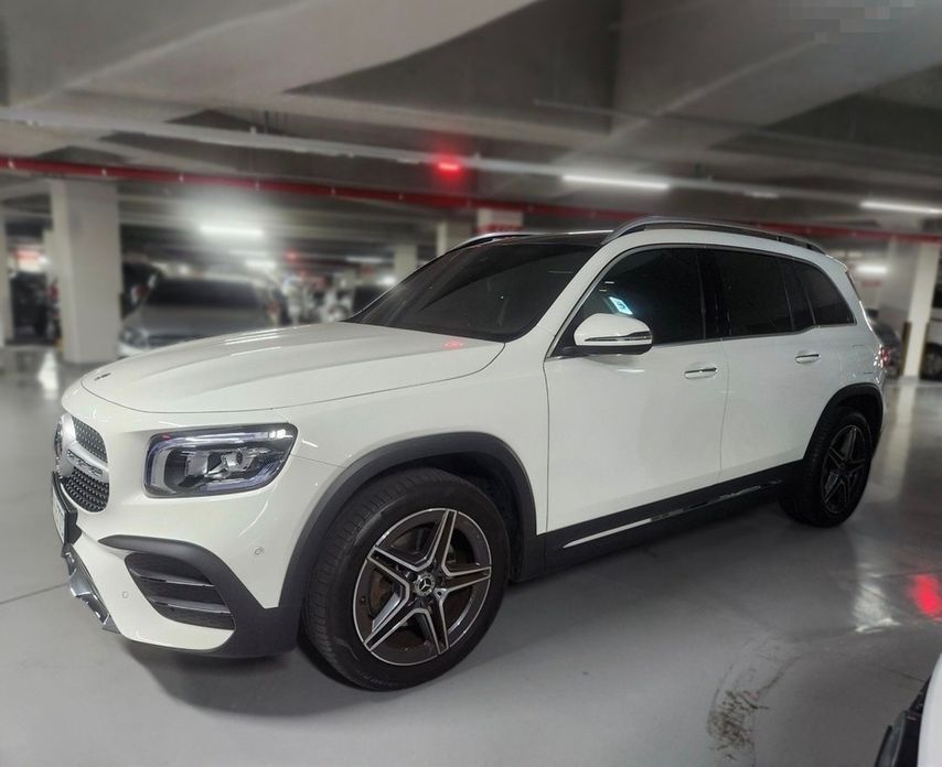 Mercedes-Benz GLB-Class 2021