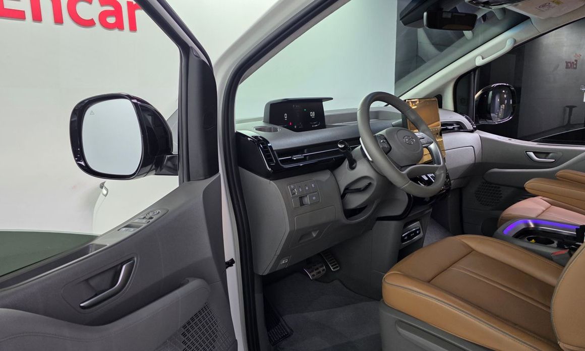 Hyundai Staria 2024