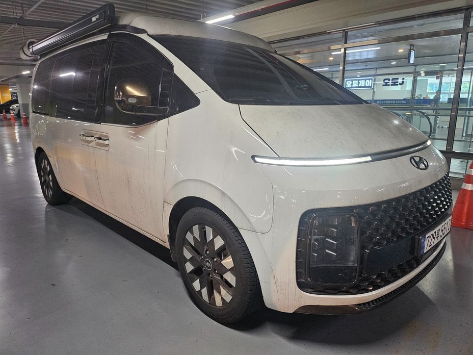 Hyundai Staria 2023