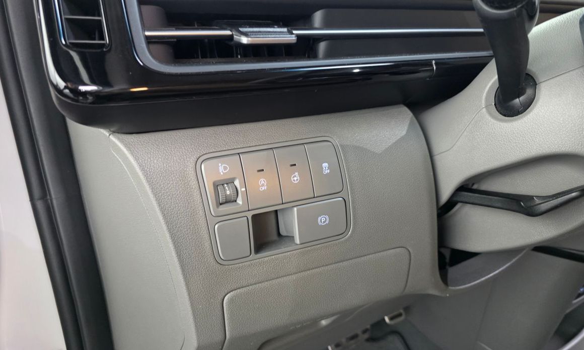 Hyundai Staria 2024