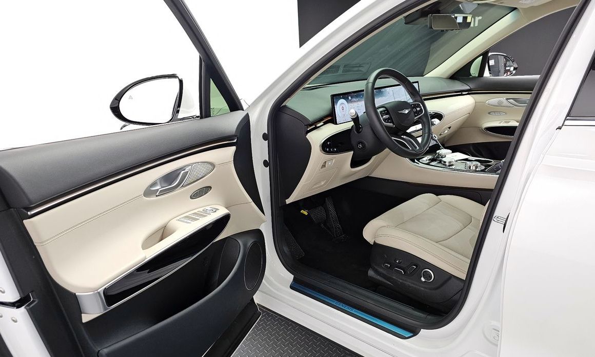Genesis GV70 2025
