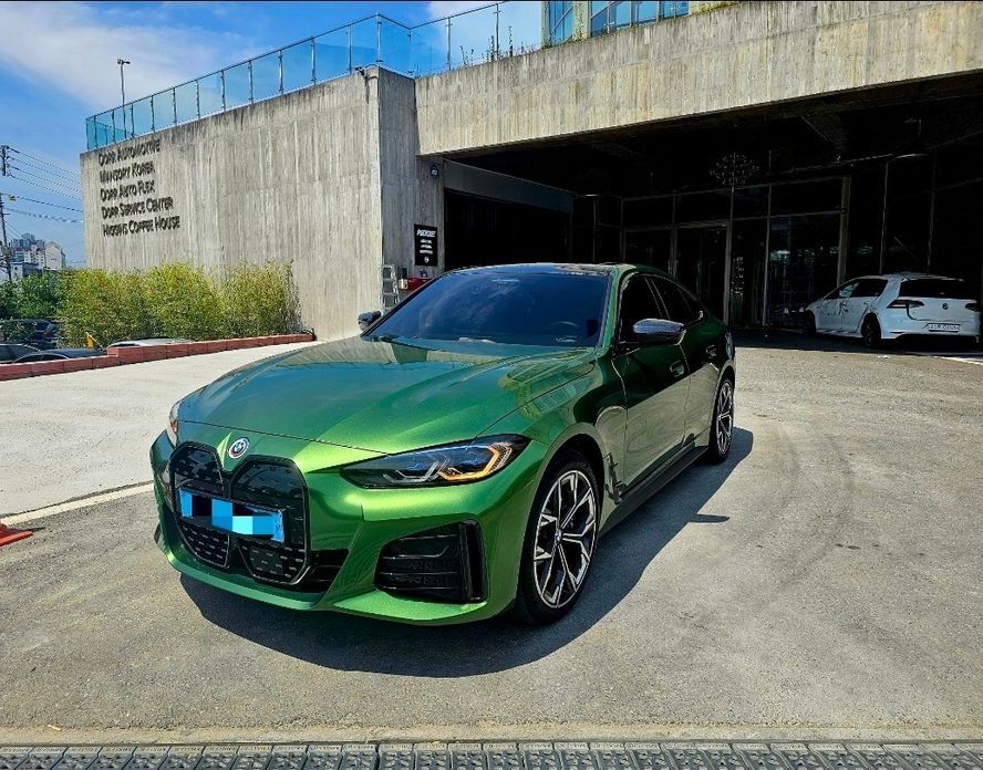 BMW i4 2023