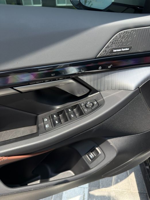 BMW i5 2024