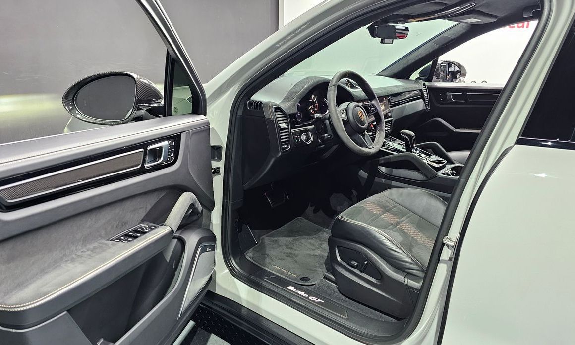 Porsche Cayenne 2022