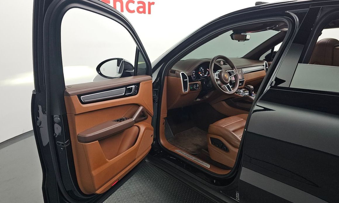 Porsche Cayenne 2022