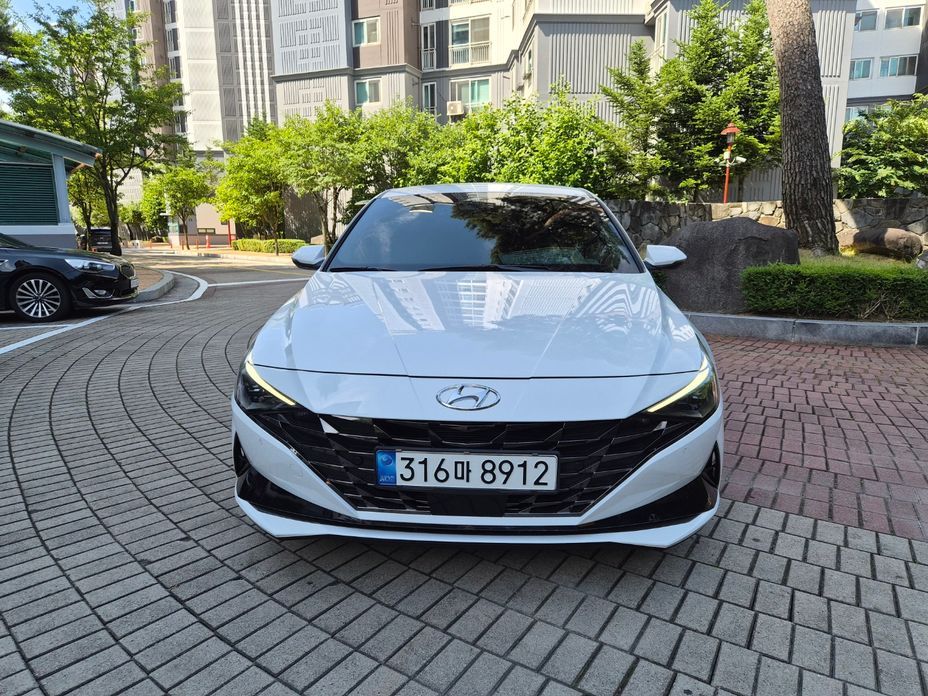Hyundai AVANTE 2023