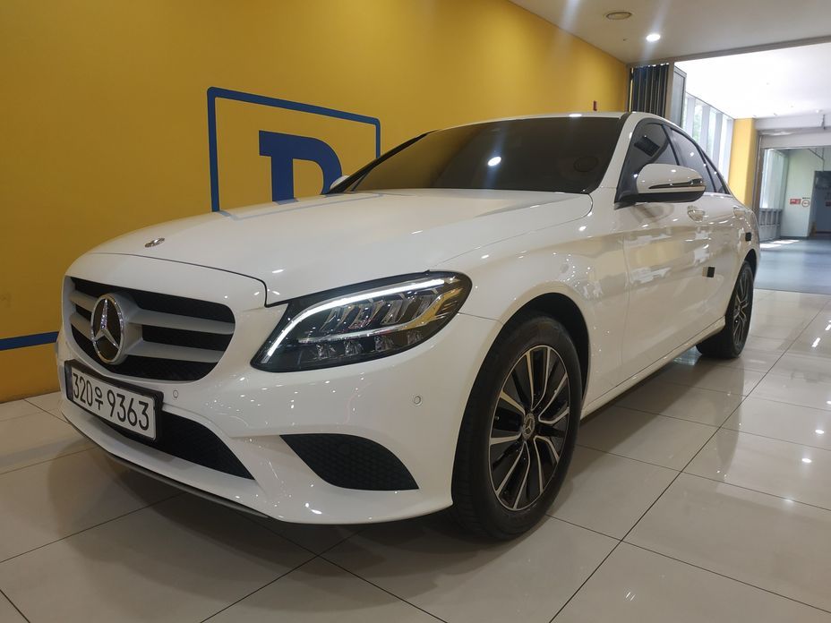 Mercedes-Benz C-Class 2019