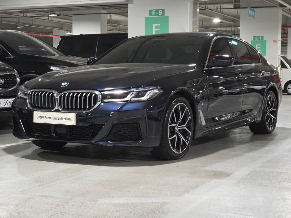 BMW 5-Series 2021