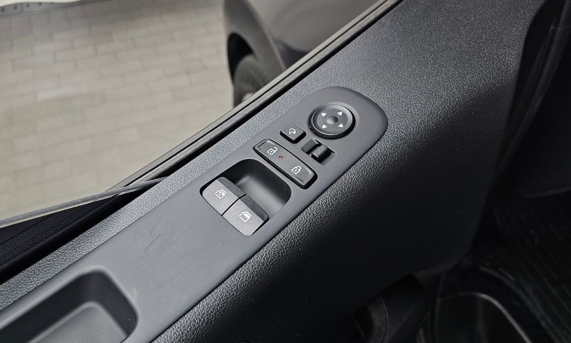 Hyundai Staria 2025