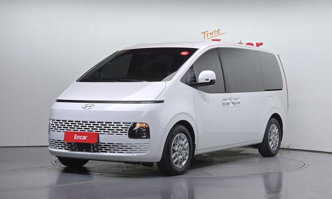 Hyundai Staria 2025