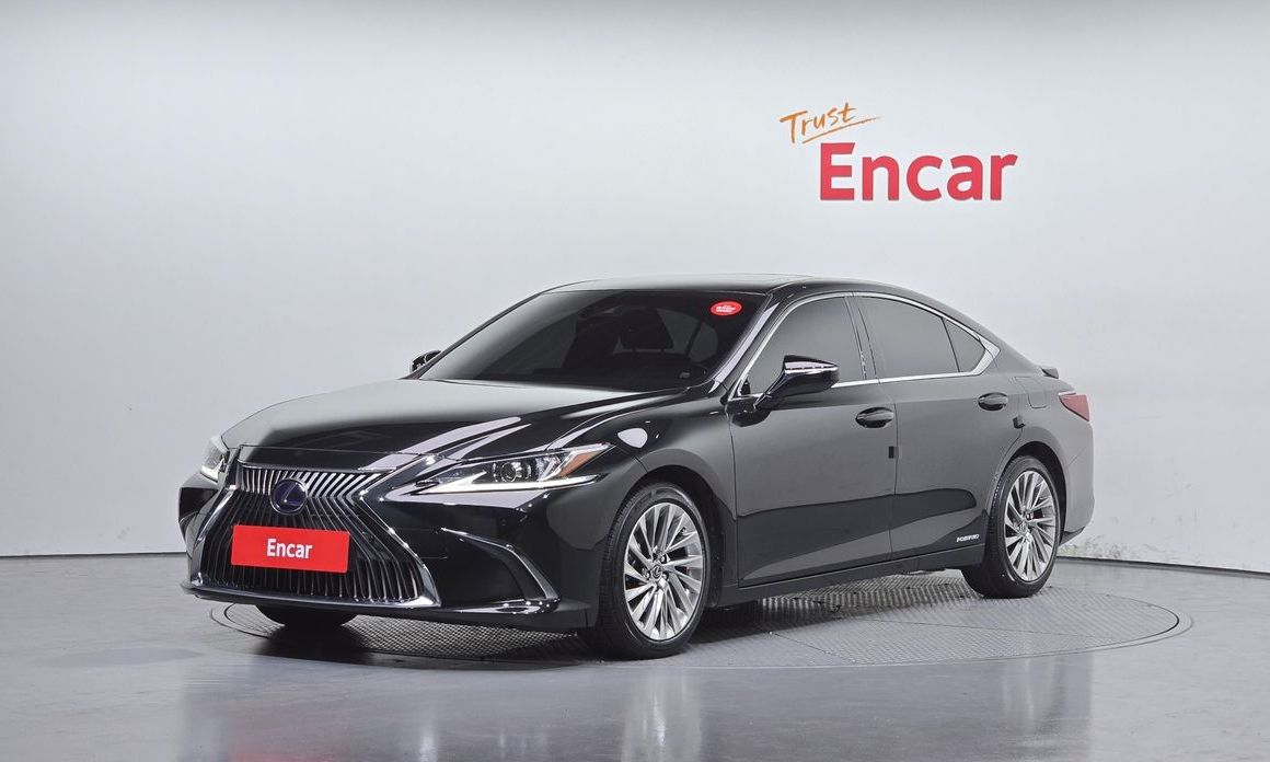 Lexus ES 2021