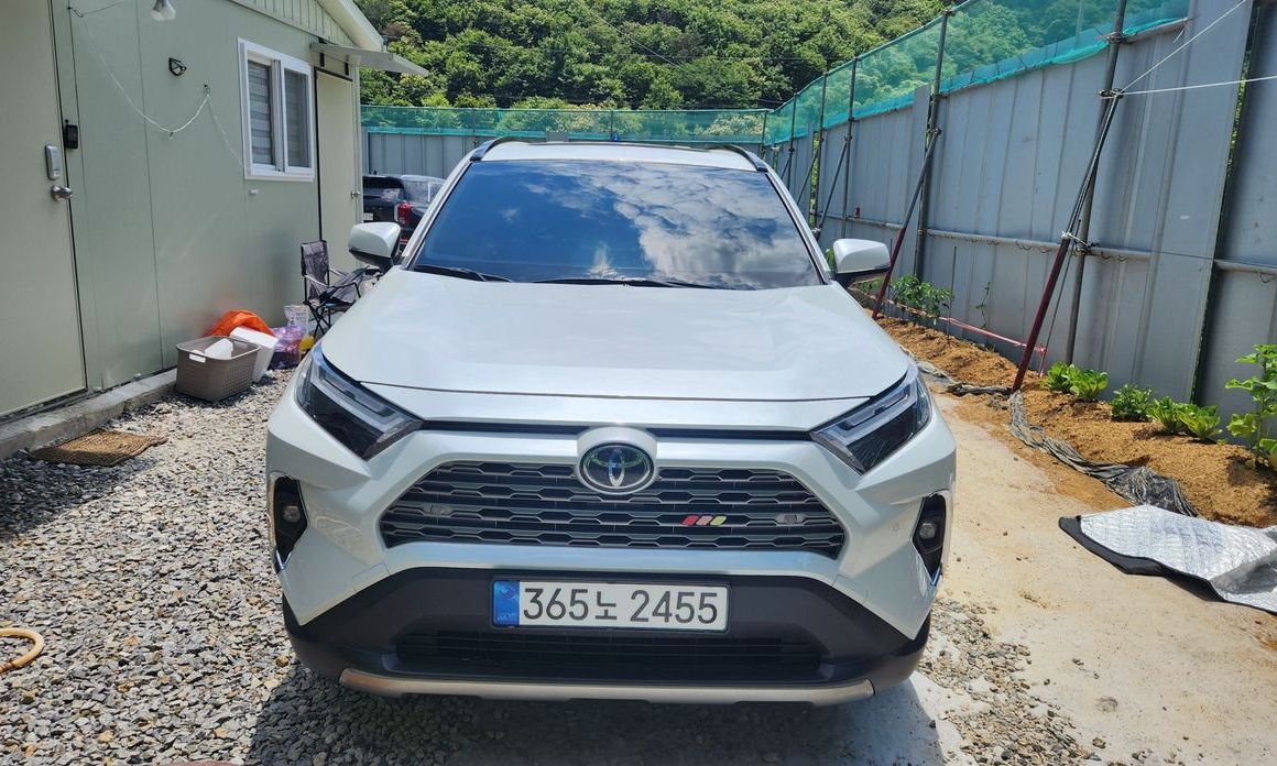 Toyota RAV4 2025