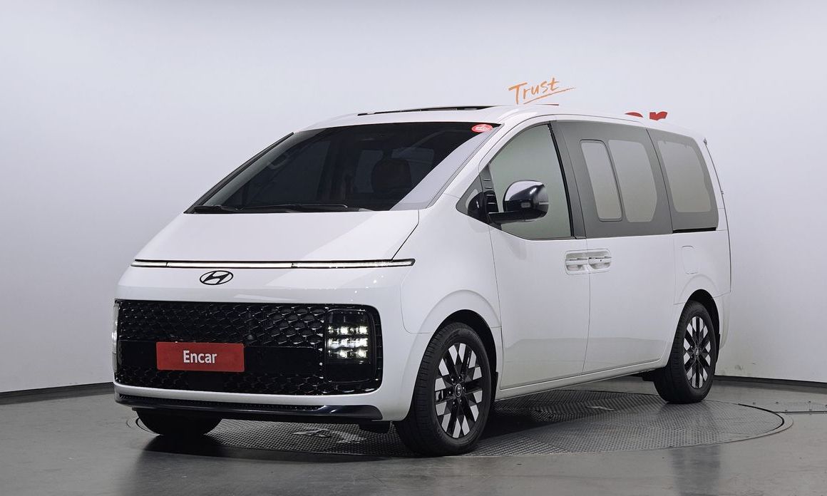 Hyundai Staria 2025