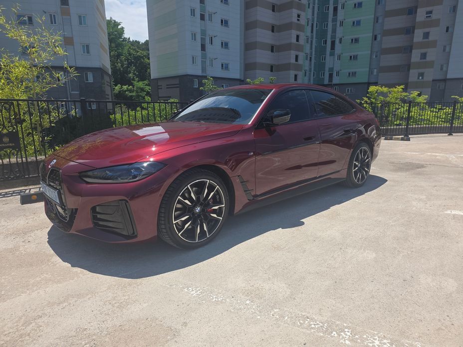 BMW i4 2023