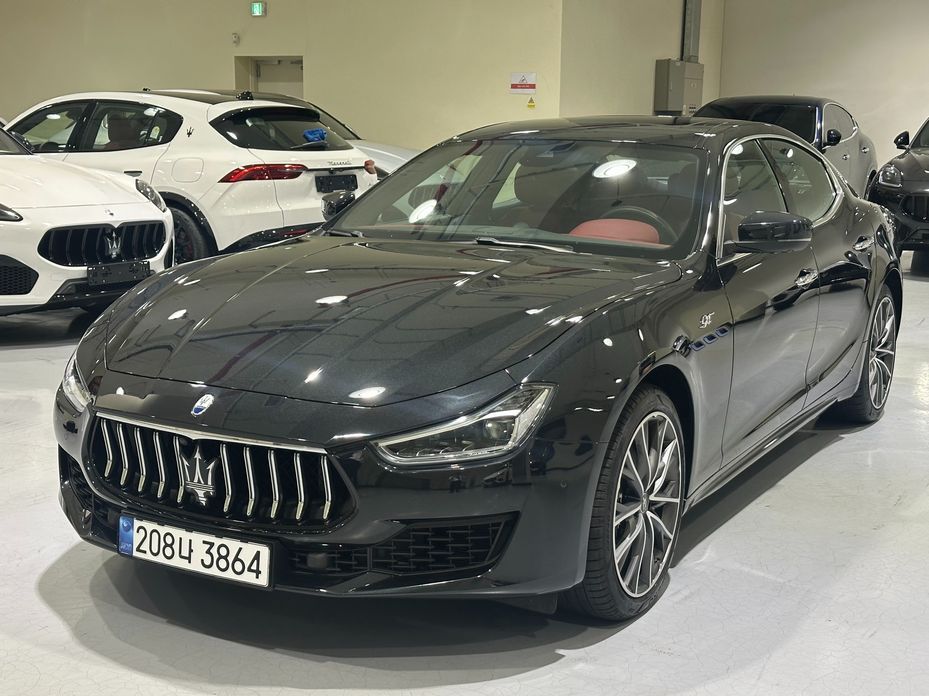 Maserati Ghibli 2023