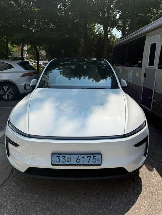 Tesla Model Y 2026