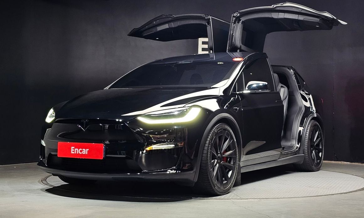 Tesla Model X 2023