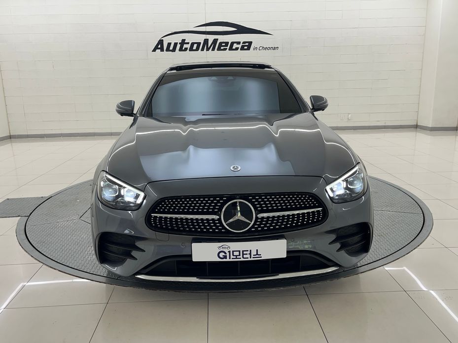 Mercedes-Benz E-Class 2022